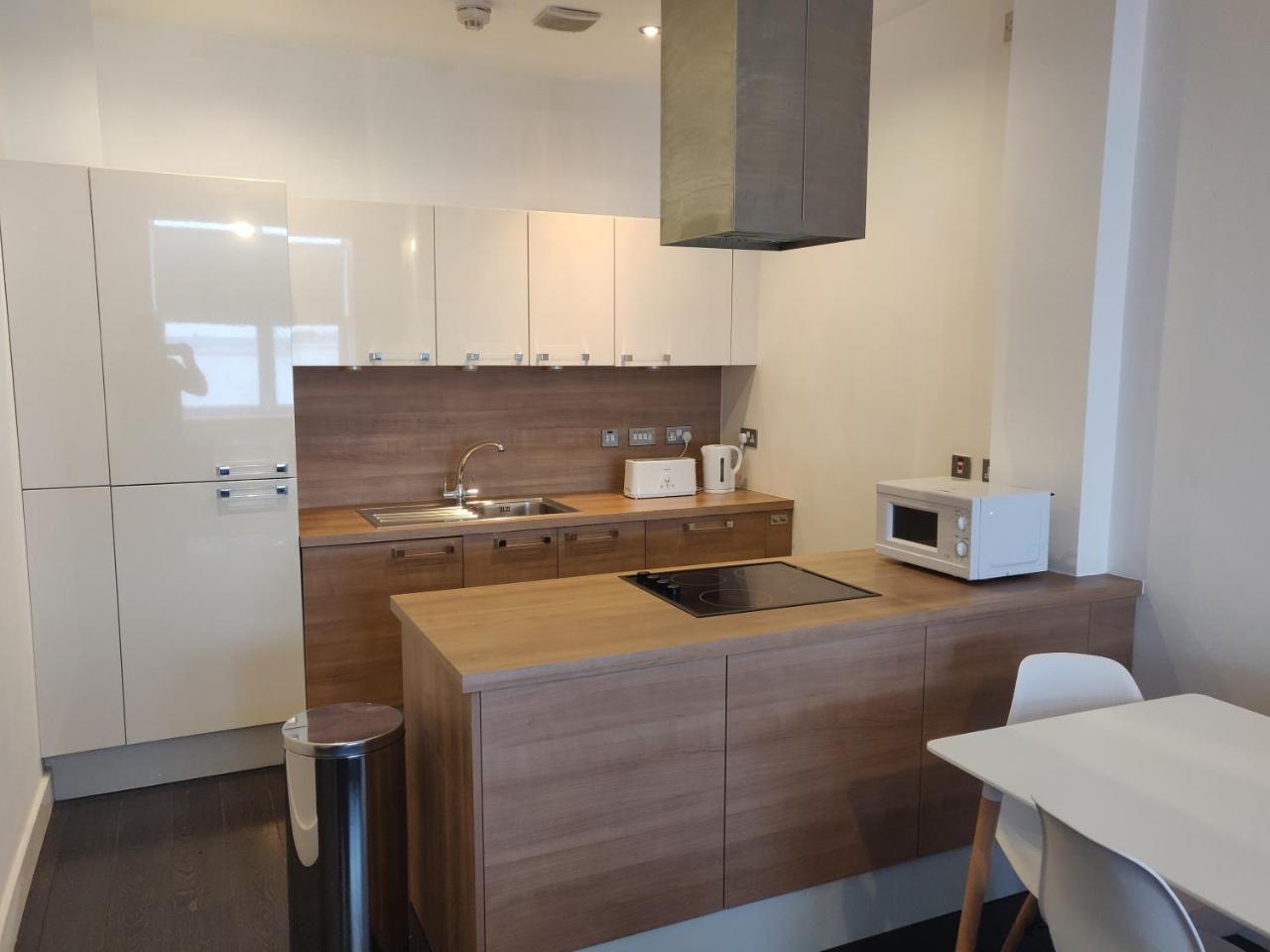 Canal Side Apartment By Serviced Living ลิเวอร์พูล ภายนอก รูปภาพ