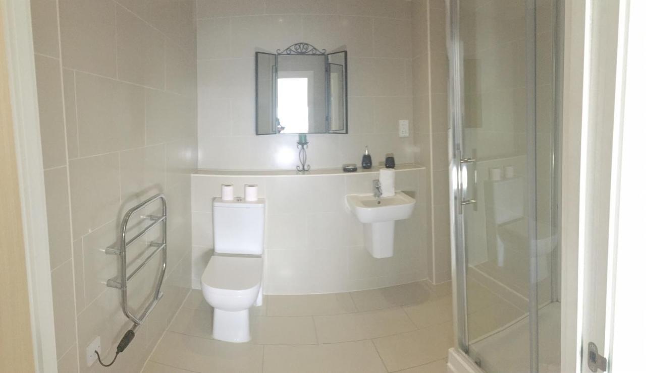 Canal Side Apartment By Serviced Living ลิเวอร์พูล ภายนอก รูปภาพ